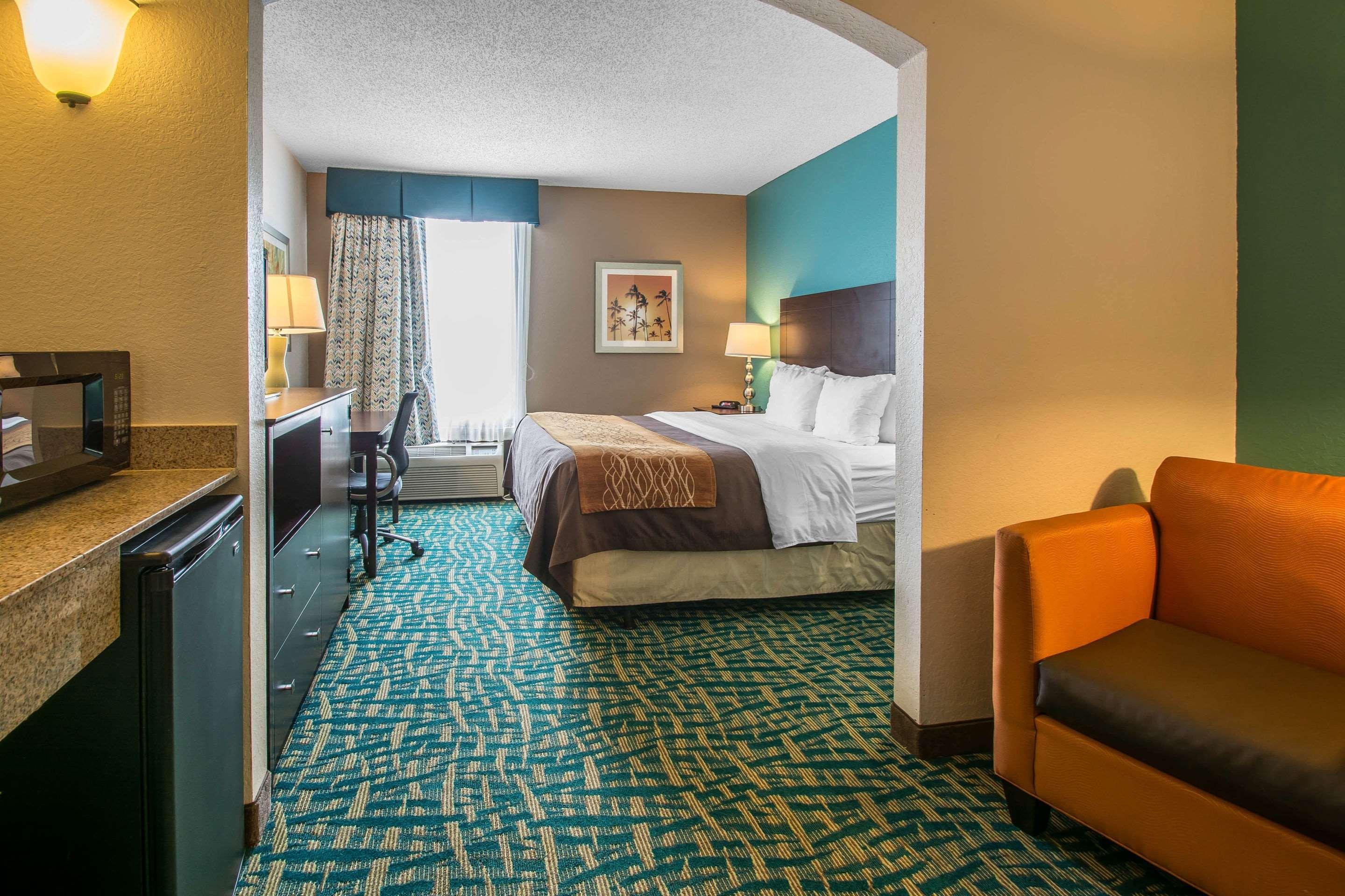 Comfort Inn&Suites Fort Lauderdale West Turnpike Lauderdale Lakes Exterior foto
