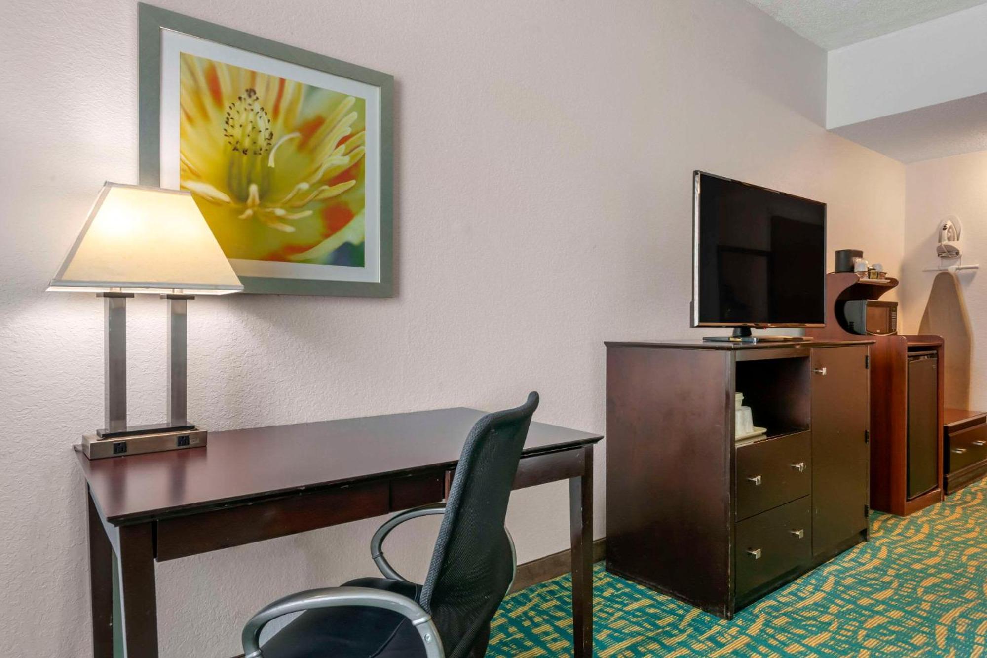 Comfort Inn&Suites Fort Lauderdale West Turnpike Lauderdale Lakes Exterior foto